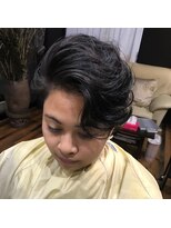 サポング(Sapong)&nbsp;くせ毛を生かしたショートヘア