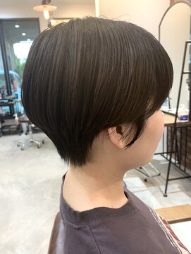 ヘアサロンオーケストラ(HAIR SALON ORCHESTRA) 福山　マッシュショート　透け感　ノンカラー〈ORCHESTRA〉