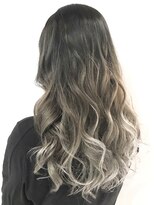 リリー シンジュク(Lilly)&nbsp;【Lilly新宿】#グレージュ#グラデーション＃ブリーチ