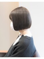 ネイヴィル オモテサンドウ(navile omotesando) ☆ブリーチなしシアングレージュミニボブ☆