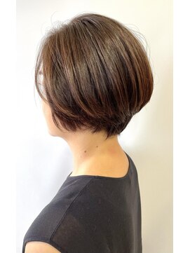 ハートボックス 四谷店(Heart box) シンプルなエレガントボブ