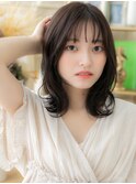 黒髪グレージュアッシュくせ毛風外ハネロブh3浦和20代30代40代