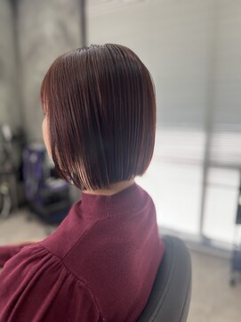 クラッチバイシオンアグリゲイト(CLUTCH by Zi-on aggregate) ボブ×バーガンディカラー