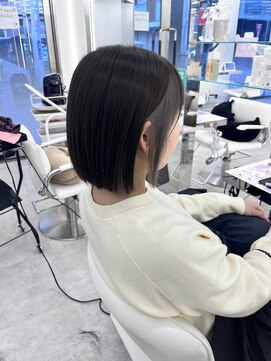 ブラウン(Brown) イヤリングカラー/グレージュ/美髪/イメチェン/切っぱボブ