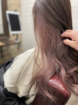 アトリエナガノ(atelier nagano) ニュアンスカラー/センターパート/ツヤ髪スタイル/ブルージュ