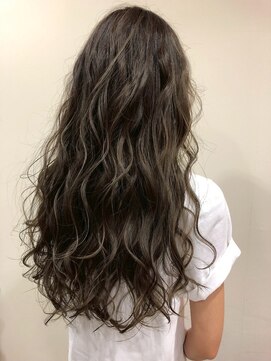 アミリー ひたち野うしく店(Amily) ハイライトバレイヤージュダブルカラーケアブリーチ20代30代