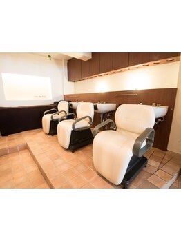 【平日限定クーポン多数ご用意☆】平日の空いた時間に、お得にキレイが叶う♪ぜひご利用ください☆