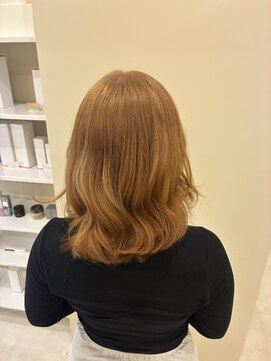 ベージュカラー