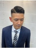 メンズカットフェードスキンフェードビジネスヘア七三分け