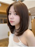 ミディアムレイヤーボブハッシュカットボブレイヤーブリーチなし