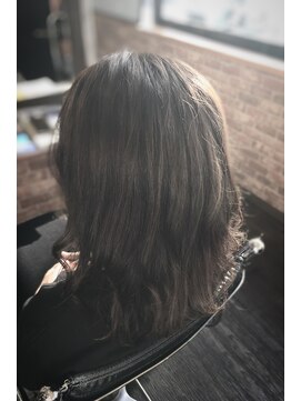 リブレイズ 京都市役所前店(Live raise) グレージュ