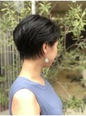 アッシュカラーツヤ感ノーブルショート