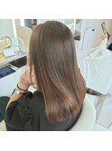 BIKAKUストレートでサラツヤヘア