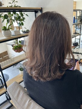 スイ(SUI) ミディアムレイヤー＋滑らかグレージュ(^^)