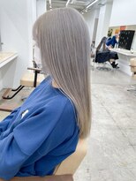 ニュート(Neut )&nbsp;ホワイトシルバー/ハイトーンカラー/ホワイトブリーチ/名古屋