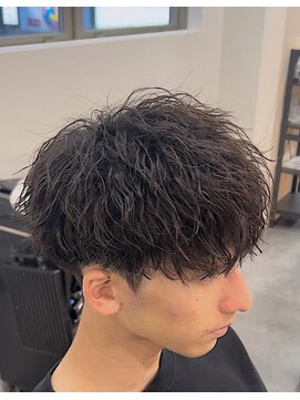 バース バイ ハピネス(BIRTH by happiness) ツイストスパイラルパーマツイストパーマメンズマッシュパーマ