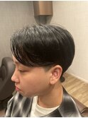 ツーブロックセンターパート