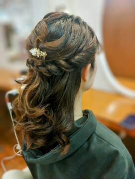 イムス マドモアゼル(imus madomoazel) ハーフアップ