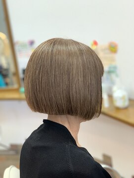 サリュ(Salut) ボブ