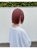 切りっぱなしボブとピンクカラー