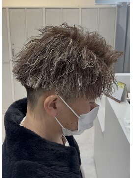 ルーストデラックス 京都河原町三条(ROOST dx) サーフカール/刈り上げセン ターパート/京都河原町駅