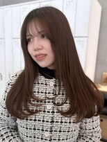 アトロ(Atoro)&nbsp;顔周りだけで垢抜ける！ロングレイヤーカット