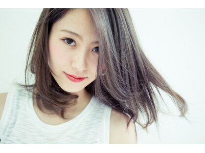 サロンドエースラッシュエー(SALON DE A/A)の写真