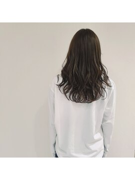 リーシュ(Re:sh) レイヤードグレージュスタイル