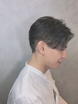 ヘアサロンM 新宿&nbsp;ワンランク上を♪前下がりセンターパート！