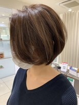 マージュ ギンザ(marju GINZA)&nbsp;【白髪ぼかしハイライト×ショートボブ】