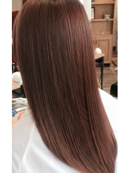 イコ(ICO)の写真/《HOT PEPPER Beauty AWARD 2025 BEST SALON 注目サロン選出》毛先までうる艶質感の自然なストレートが叶う