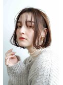 ワイドバング外ハネボブ。美髪でイメチェンホワイトブロンドに。