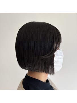 美容室 アイディー i-dee ぱつっとボブ