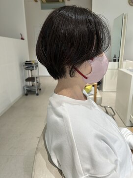 コト 福井大和田店(coto) 福井大和田 丸みショート 流れるサイドバング ひし形ショート