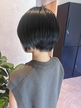 コンフィー(comfy) 【comfy 佐藤】黒髪でも可愛いショート【草加/谷塚美容室】