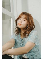 サンクチュアリー ウィズ コネクト(Sanctuary with connect)&nbsp;ゆるふわミディアムのパーマ風コテ巻きアレンジ