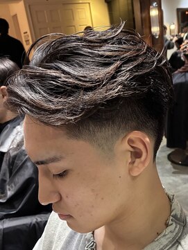 メンズサロン EIGHT MEN 北千住店【エイト】 外国人風かきあげスタイル