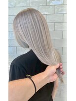 テラ 仙台(Tera) ホワイトカラー ペールベージュ ホワイトベージュ