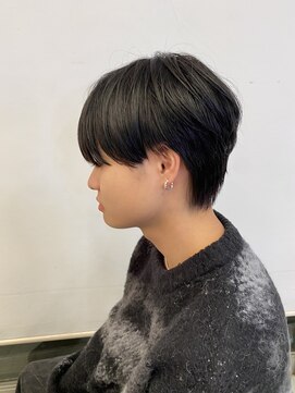 コワファースト 大分(COIFF1RST) シースルー/マッシュ/黒髪/就活