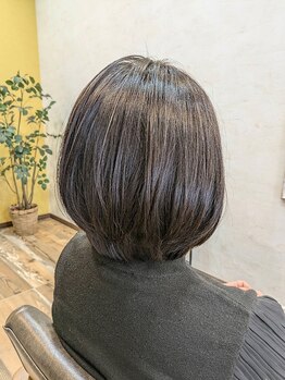 リノア(Lino'a)の写真/パラフェニレンジアミン無配合の薬剤、ダメージレスな薬剤使用。デトックスTrとケアTrでうるツヤ髪に!