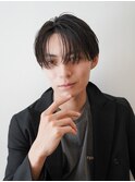 スーツ短髪ツーブロック束感モテる黒髪シークレットパーマ流行