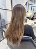 ツヤ感溢れる美髪ロング/髪質改善