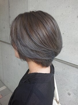 ウタ(uta) グレーカラー