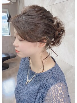 ドゥマン(Demain) 【結婚式　お呼ばれセット】アップスタイル　ブライダル