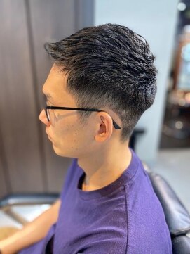 バーバーバー 四谷(BARBER-BAR) 大人の刈り上げスタイル