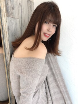 スピガ(SPIGA) 切りっぱなしミディアムストレート