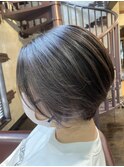 ハイライトカラー　丸みショート