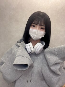 メゾンドムニ 恵比寿(Maison de MUNi) セミディレイヤーカットシアーカラーオリーブベージュ20代30代