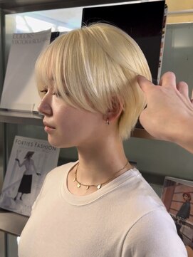 ダブ ギンザ(DaB ginza) 抜きっぱなしブロンド/マッシュショート/金髪/ケアブリーチ/銀座