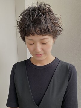 カサネ(casane) ショートパーマ/オン眉
